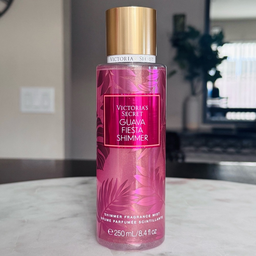 Victoria’s Secret Guava Fiesta Shimmer Mist NWT